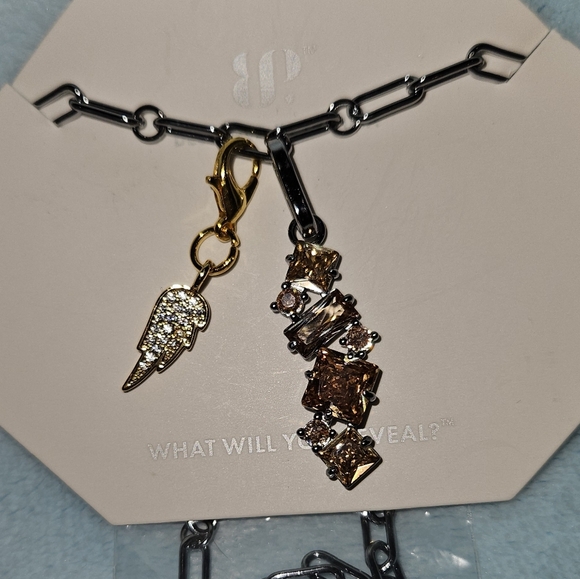 NEW Bomb Party Necklace - Picture 2 of 8